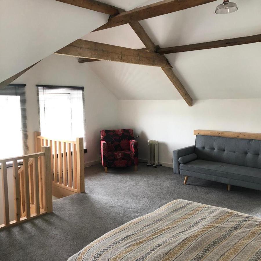 Clydach Cottages ラネリー エクステリア 写真